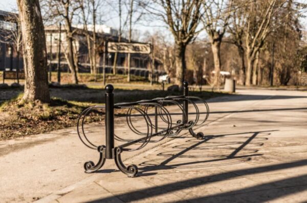 Stojak rowerowy na 10 rowerów czarny retro - obrazek 2